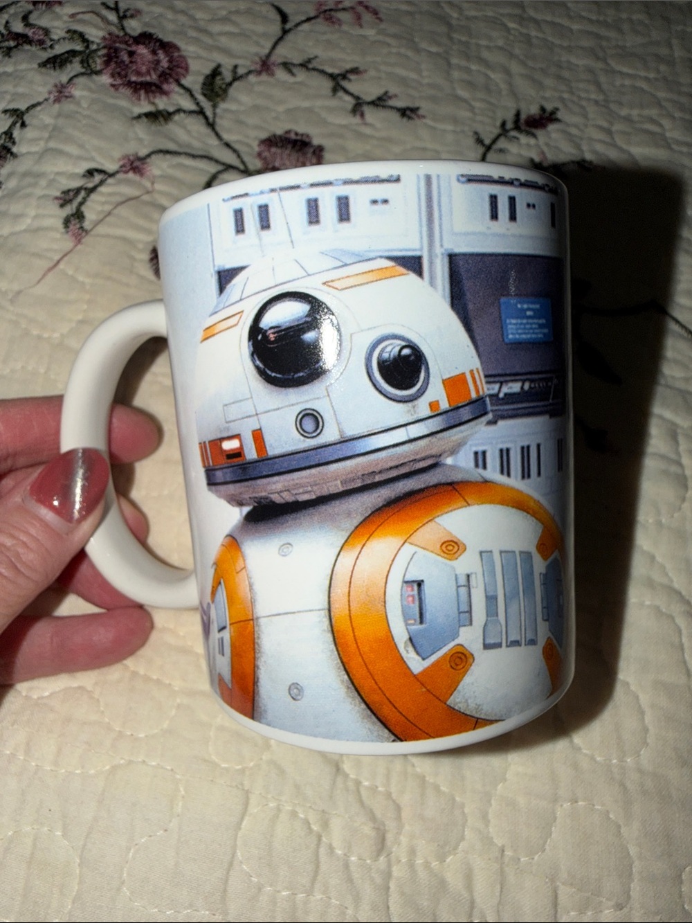 Star Wars coffee cup/mug featuring BB-8 Excellent condition